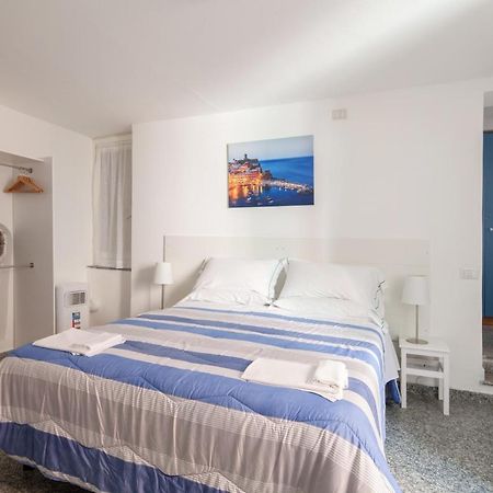 Ludovica Flat Hotel Vernazza Exterior photo