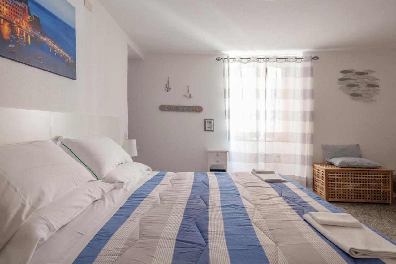 Ludovica Flat Hotel Vernazza Exterior photo